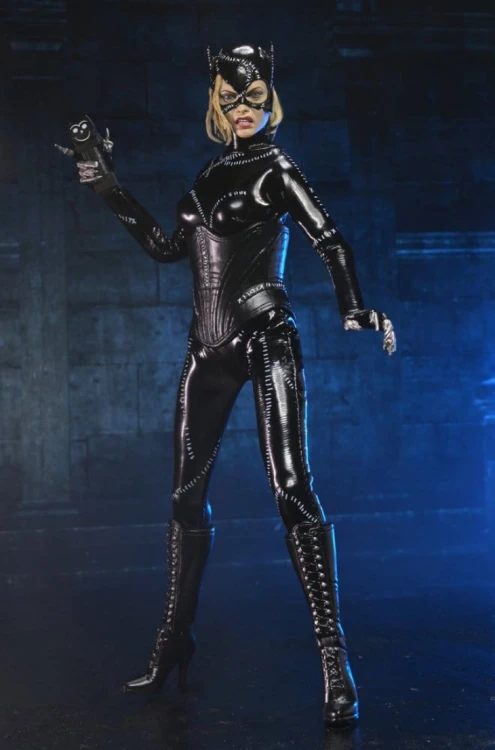 neca_batman_returns_1992_clothed_action_figure_catwoman_20cm_7